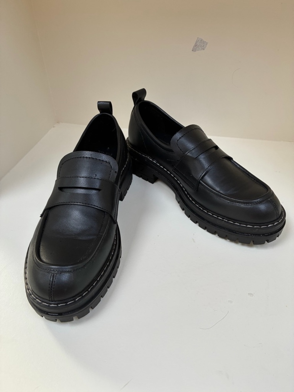 Time and Tru Black Lug Sole Loafers Size 8
